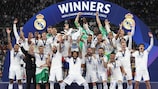 PARIS, FRANCE - MAY 28: Marcelo of Real Madrid lifts the UEFA Champions League Trophy after their sides victory in the UEFA Champions League final match between Liverpool FC and Real Madrid at Stade de France on May 28, 2022 in Paris, France. (Photo by Julian Finney/Getty Images)