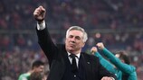 Carlo Ancelotti festeggia il quarto trionfo in UEFA Champions League da allenatore