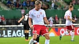 Jens Stryger dopo il gol della vittoria della Danimarca contro l'Austria