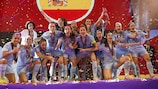 Spanien genießt den Finalsieg in vollen Zügen 