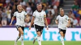 Alexandra Popp festeggia il 2-0 della Germania 