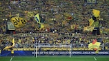 Les tribunes debout sécurisées ont aidé à attirer une foule immense à Dortmund