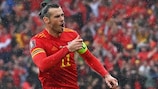 Gareth Bale fête son but de la victoire face à l'Ukraine en finale des barrages