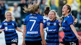 HB Køge celebra un gol ante la Juventus