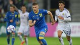 Артем Довбик в матче за сборную Украины