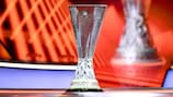 El trofeo de la UEFA Europa Conference League 