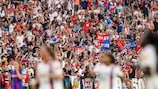 Die Fans von Lyon feuerten ihre Mannschaft im Endspiel der vergangenen Saison gegen Barcelona lautstark an