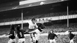 Szene vom UEFA-Pokal-Halbfinale zwischen Tottenham und Milan in der Saison 1971/72