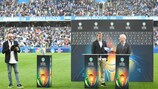 Momento do sorteio da fase final da Taça das Regiões da UEFA