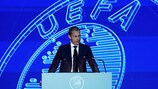 LISSABON, PORTUGAL - 5. APRIL: UEFA- Präsident Aleksander Čeferin bei seiner Rede vor dem 47. Ordentlichen  UEFA-Kongress am 5. April 2023 in Lissabon, Portugal. (Foto von Gualter Fatia - UEFA/UEFA via Getty Images)