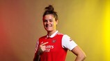 LONDON, ENGLAND - OCTOBER 17: Jen Beattie of Arsenal FC poses for a photo during the Arsenal FC UEFA Women's Champions League Portrait session on October 17, 2022 in London, England. (Photo by Christopher Lee - UEFA/UEFA via Getty Images)