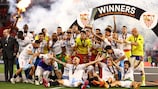 Les joueurs de Villarreal célèbrent leur premier titre européen