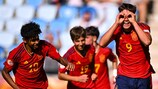 Los españoles Lamine Yamal (izquierda) y Marc Guiu (derecha) forman parte del cuarteto de jugadores que encabezaron la tabla de goleadores del Campeonato de Europa Sub-17 de la YEFA 2023