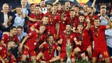Spain celebrate their 2022/23 trophy triumph