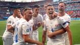 Os jogadores da República Checa festejam após um golo frente aos Países Baixos nos oitavos-de-final do EURO 2020