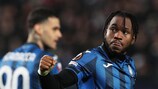 BERGAMO, ITALY - MARCH 14: Ademola Lookman of Atalanta BC celebrates scoring his team's first goal during the UEFA Europa League 2023/24 round of 16 second leg match between Atalanta and Sporting CP at the Stadio di Bergamo on March 14, 2024 in Bergamo, Italy. (Photo by Emilio Andreoli/Getty Images)