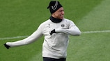 Kylian Mbappé in training on the eve of Paris's game against Barcelona